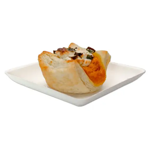 Sugarcane tray with puff pastry