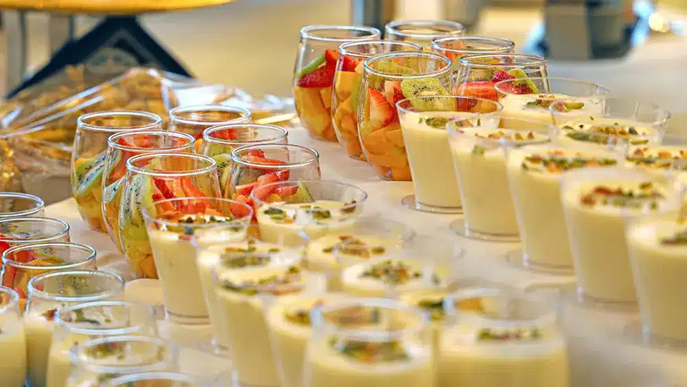 mini-dessert-cup-buffet-table